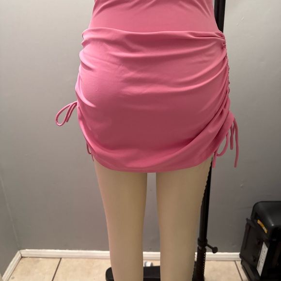 Chic Pink Ruched Skort - Picture 5 of 7